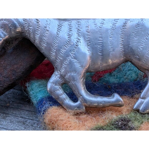 Vintage Sterling Silver Zebra Brooch // Retro Hat Pin, Scarf Pin, Lapel Pin - Picture 3 of 9